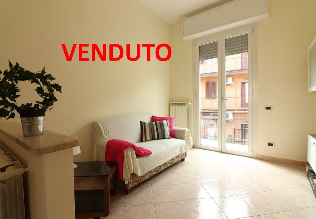 TRELOCALI SENZASPESE CONDOMINIALI IN VENDITA A BUSNAGO (mb)